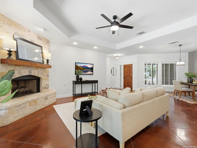 20 LAUREL TRL, New Braunfels, TX 78130