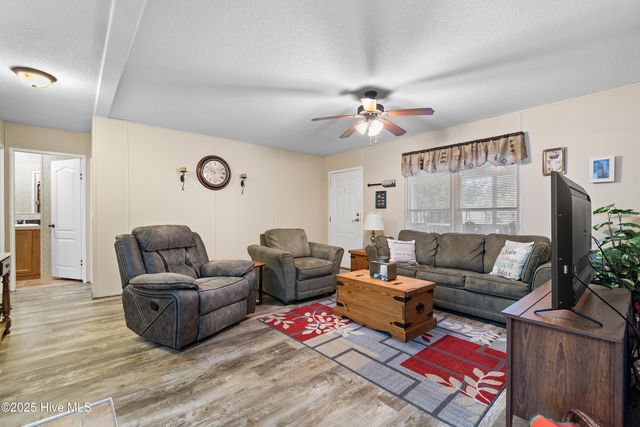 324 Maple Creek Road SW, Supply, NC 28462