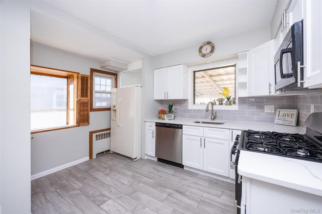 72 Spruce Street, West Hempstead, NY 11552