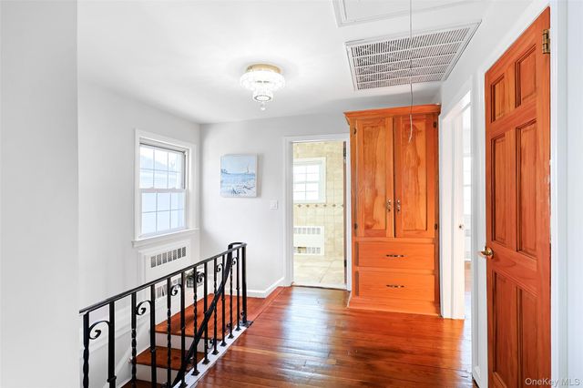 72 Spruce Street, West Hempstead, NY 11552