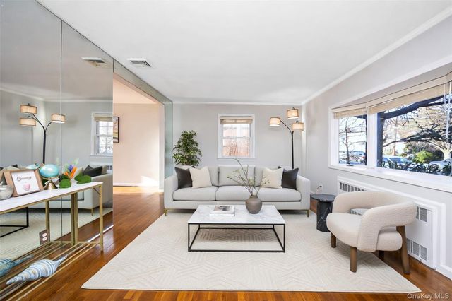 72 Spruce Street, West Hempstead, NY 11552