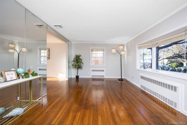 72 Spruce Street, West Hempstead, NY 11552