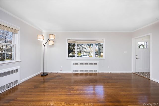 72 Spruce Street, West Hempstead, NY 11552