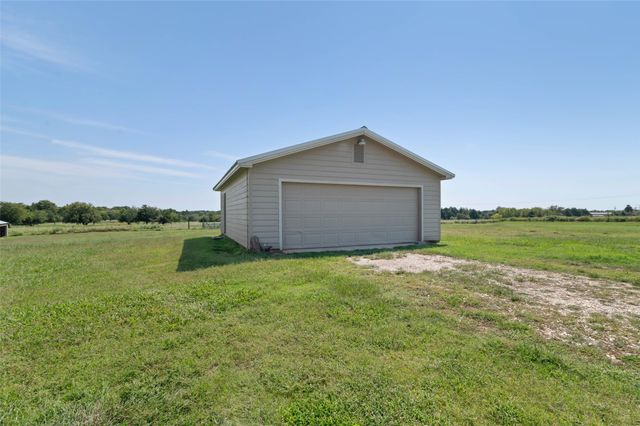 3200 County Road 155, Whitesboro, TX 76273
