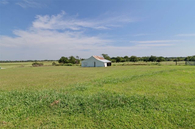 3200 County Road 155, Whitesboro, TX 76273
