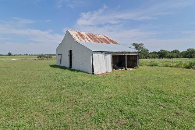 3200 County Road 155, Whitesboro, TX 76273