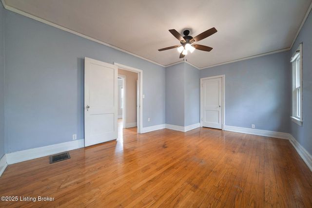 952 Eastern Pkwy, Louisville, KY 40217