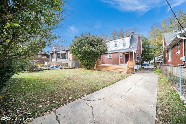 952 Eastern Pkwy, Louisville, KY 40217