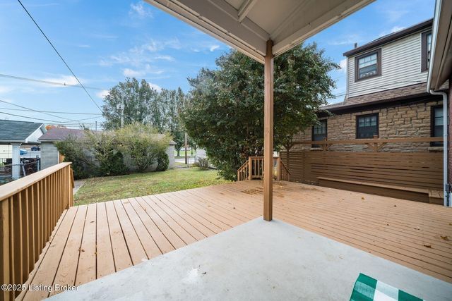 952 Eastern Pkwy, Louisville, KY 40217