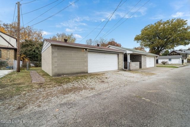 952 Eastern Pkwy, Louisville, KY 40217