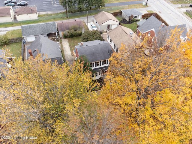 952 Eastern Pkwy, Louisville, KY 40217