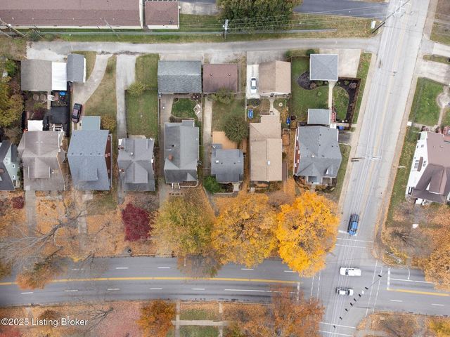 952 Eastern Pkwy, Louisville, KY 40217