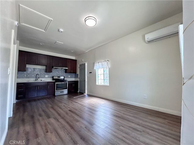 946 Barbara Ln, Pomona, CA 91767