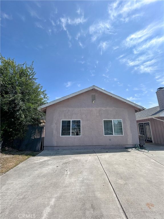 946 Barbara Ln, Pomona, CA 91767