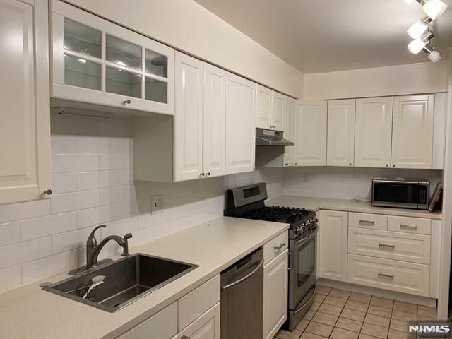 70 Linwood Avenue, Cresskill, NJ 07626