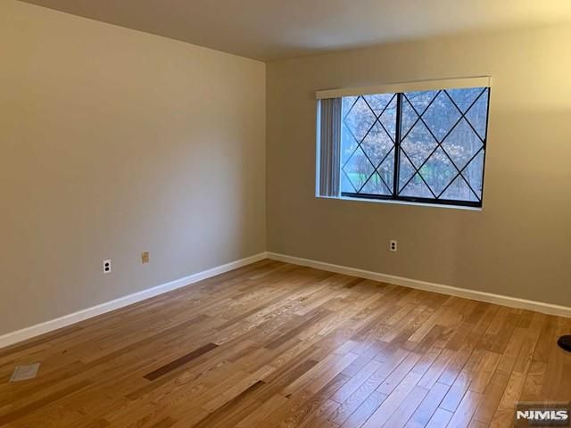 70 Linwood Avenue, Cresskill, NJ 07626