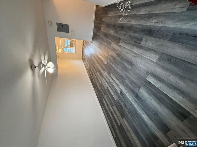 292 Esplanade 35, Hackensack, NJ 07601