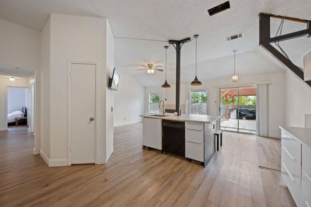 12501 Fallen Tower LN, Austin, TX 78753