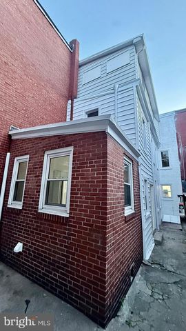 207 N 10TH ST, Reading, PA 19601