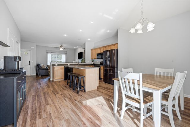 4217 E 48th Street, Des Moines, IA 50317