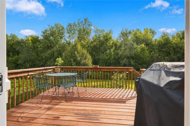 4217 E 48th Street, Des Moines, IA 50317