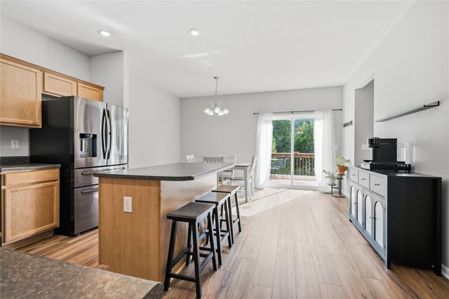 4217 E 48th Street, Des Moines, IA 50317