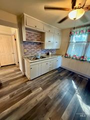 617 W Main St, Weiser, ID 83672