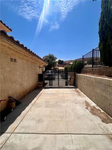 5115 Claro Way, Palmdale, CA 93551