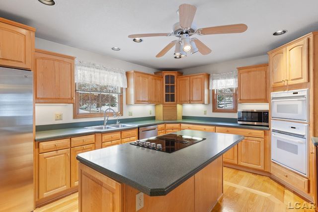 618 Nokomis Drive, Tecumseh, MI 49286