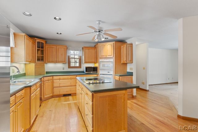 618 Nokomis Drive, Tecumseh, MI 49286