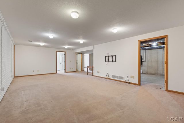 618 Nokomis Drive, Tecumseh, MI 49286