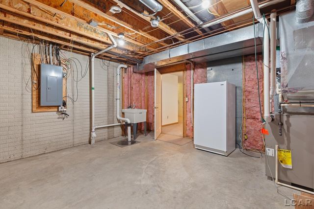 618 Nokomis Drive, Tecumseh, MI 49286