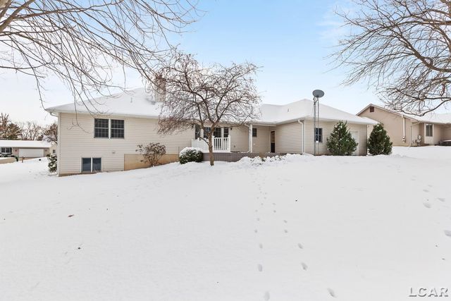 618 Nokomis Drive, Tecumseh, MI 49286