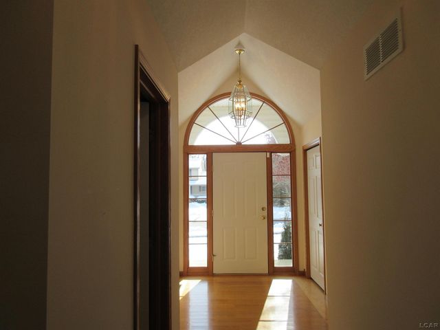 618 Nokomis Drive, Tecumseh, MI 49286