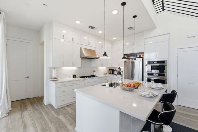 1748 Kilowatt Way 401, Fremont, CA 94539