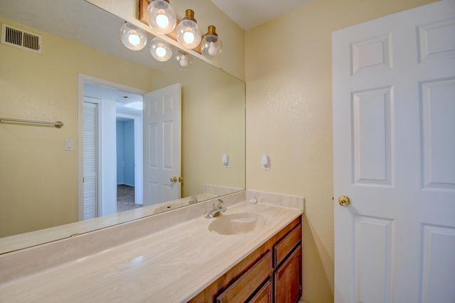 3908 Ladera Drive NW, Albuquerque, NM 87120