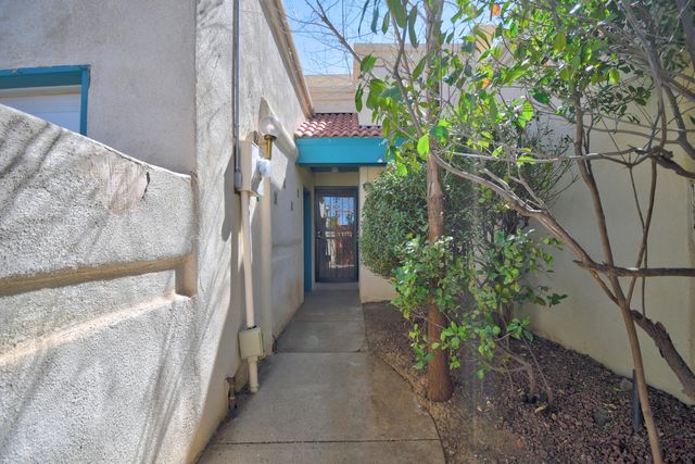 3908 Ladera Drive NW, Albuquerque, NM 87120