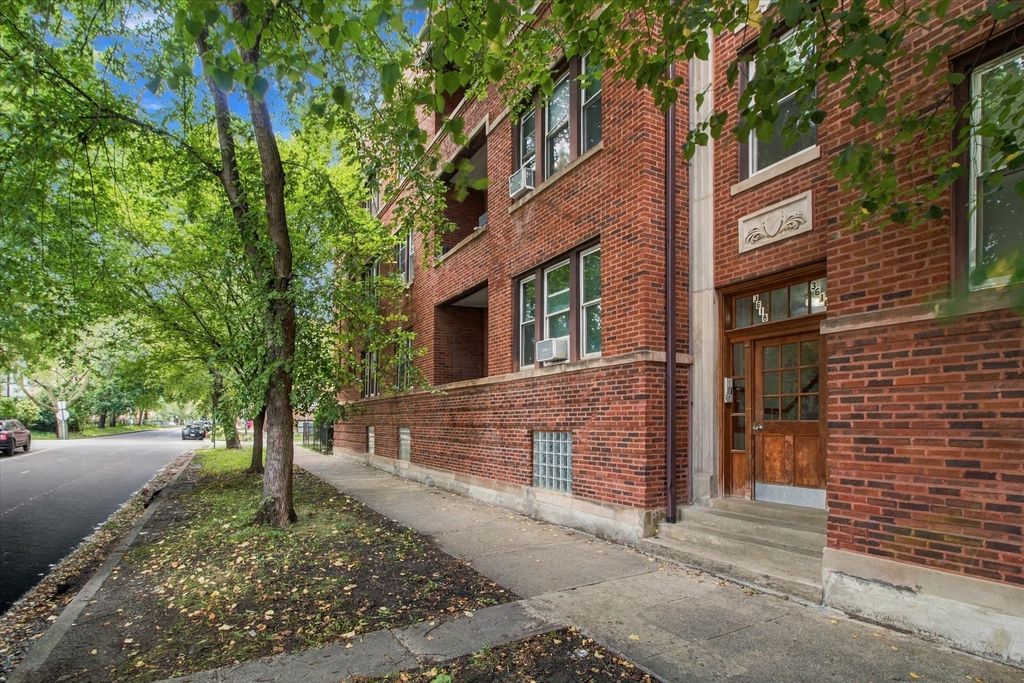 3618 W Ainslie Street 1W, Chicago, IL 60625 — photo 2