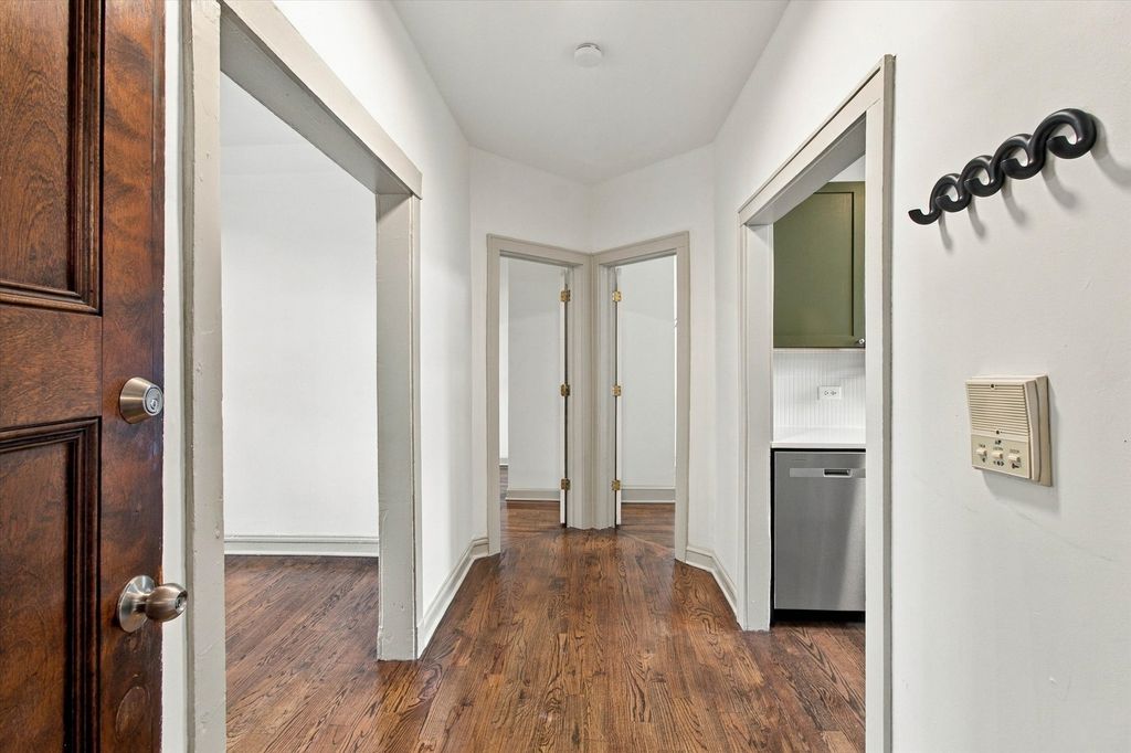 3618 W Ainslie Street 1W, Chicago, IL 60625 — photo 3