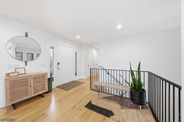 3 Wimple Way, Bridgewater Twp., NJ 08807