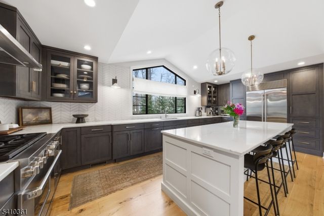 3 Wimple Way, Bridgewater Twp., NJ 08807