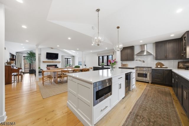 3 Wimple Way, Bridgewater Twp., NJ 08807