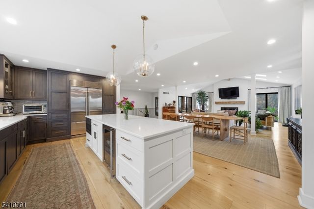 3 Wimple Way, Bridgewater Twp., NJ 08807