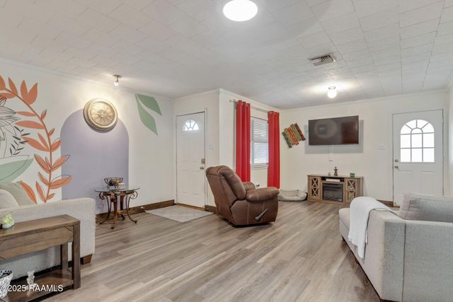 501 Ernest Street, New Iberia, LA 70563