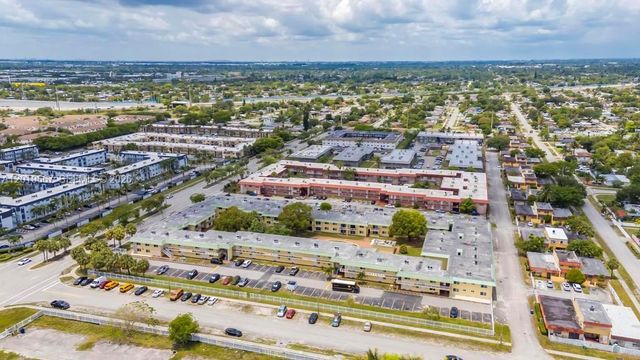 505 NW 177th Street 136, Miami Gardens, FL 33169