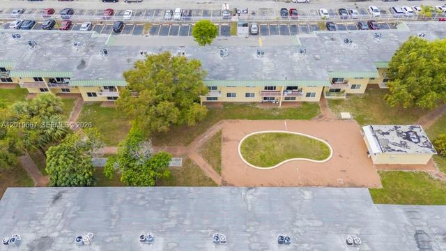 505 NW 177th Street 136, Miami Gardens, FL 33169