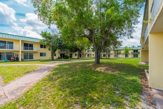 505 NW 177th Street 136, Miami Gardens, FL 33169