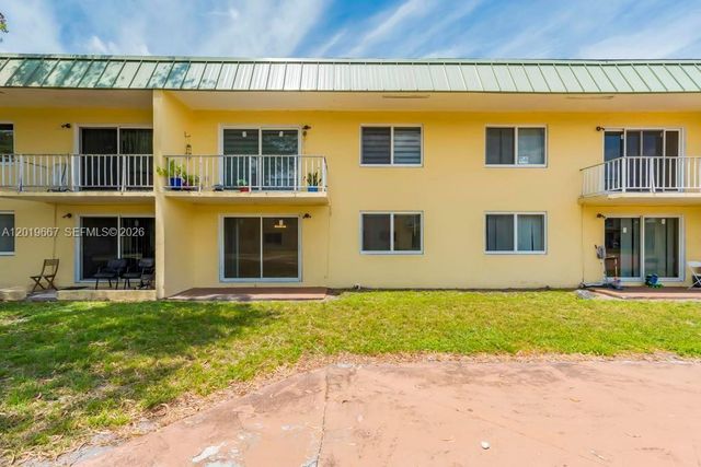 505 NW 177th Street 136, Miami Gardens, FL 33169