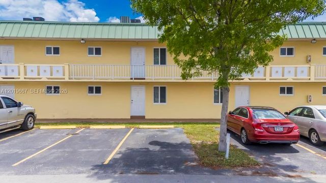 505 NW 177th Street 136, Miami Gardens, FL 33169