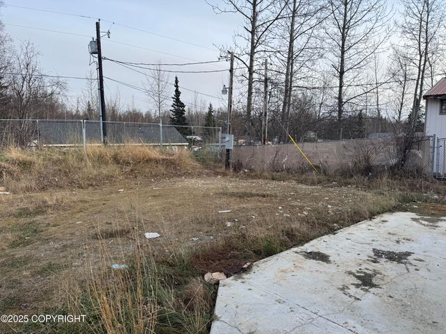 1524 N Pioneer Peak Drive, Wasilla, AK 99654